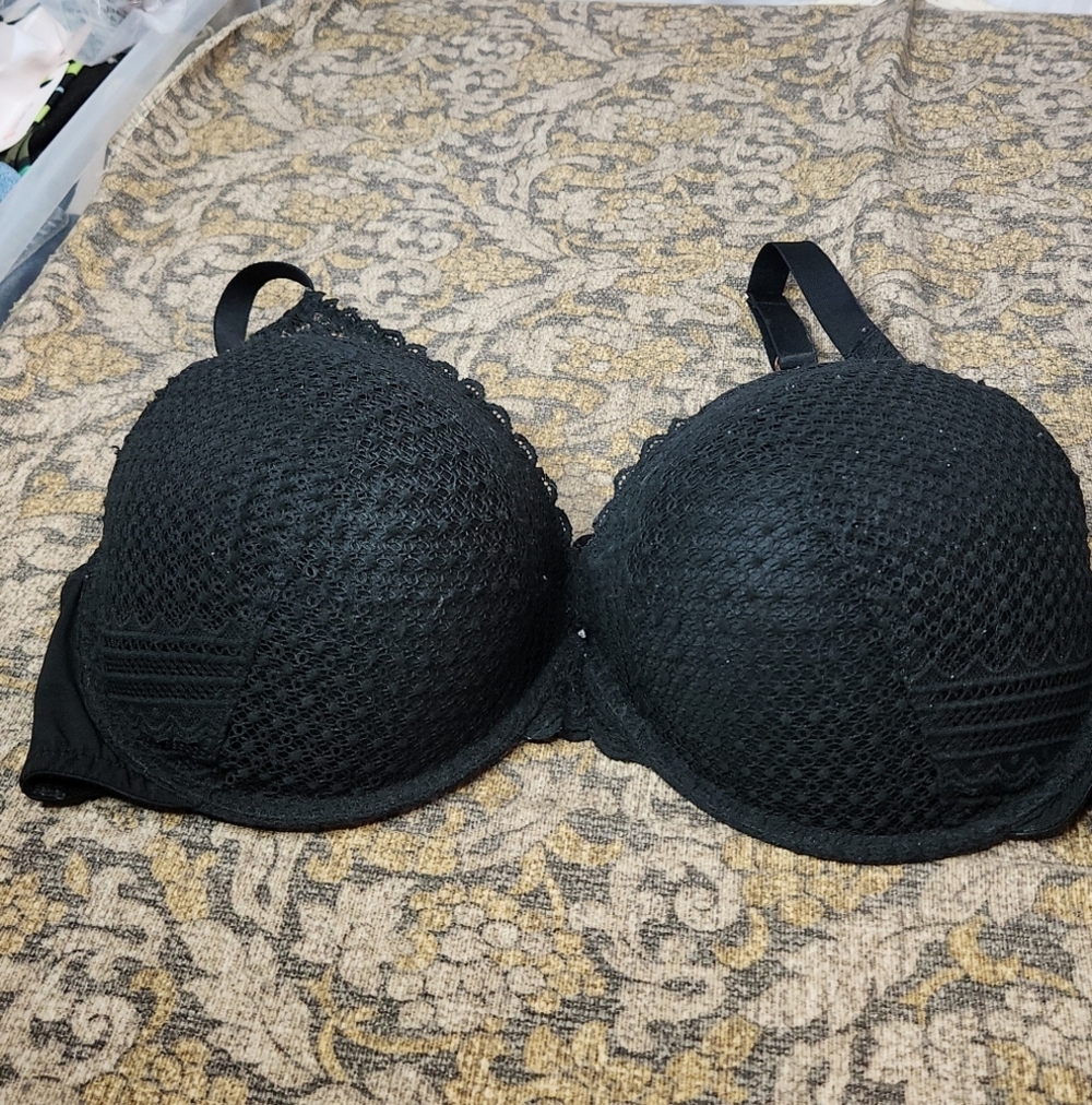 Women's Black Eyelet Bra - 42DD - Auden